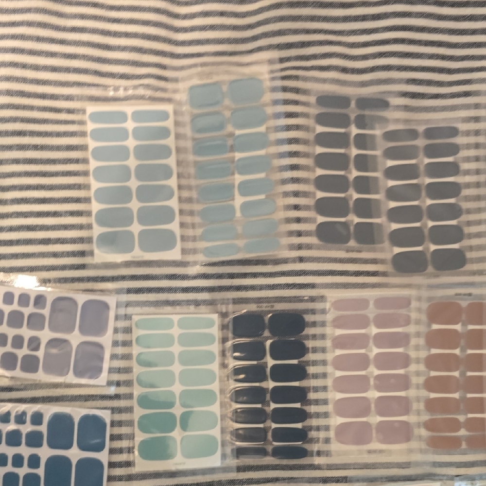 Assorted Nail Wraps Bundle - Picture 5 of 5